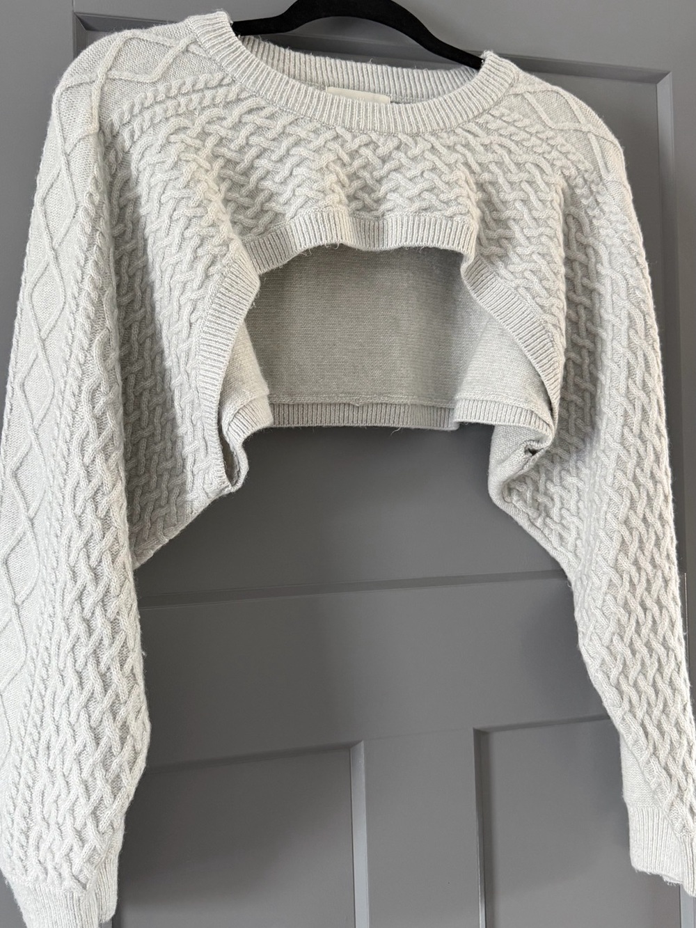H&M Cropped Cable Knit Sweater - Pale Gray